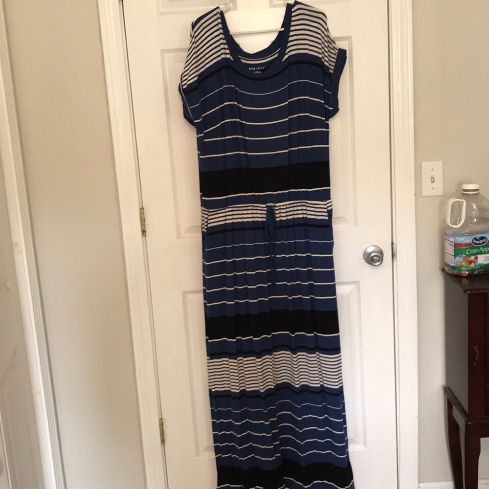 Plus size maxi dress